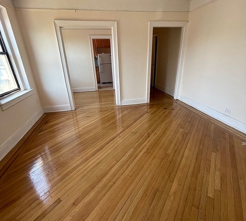1st image of 62-98 Saunders St #3EE