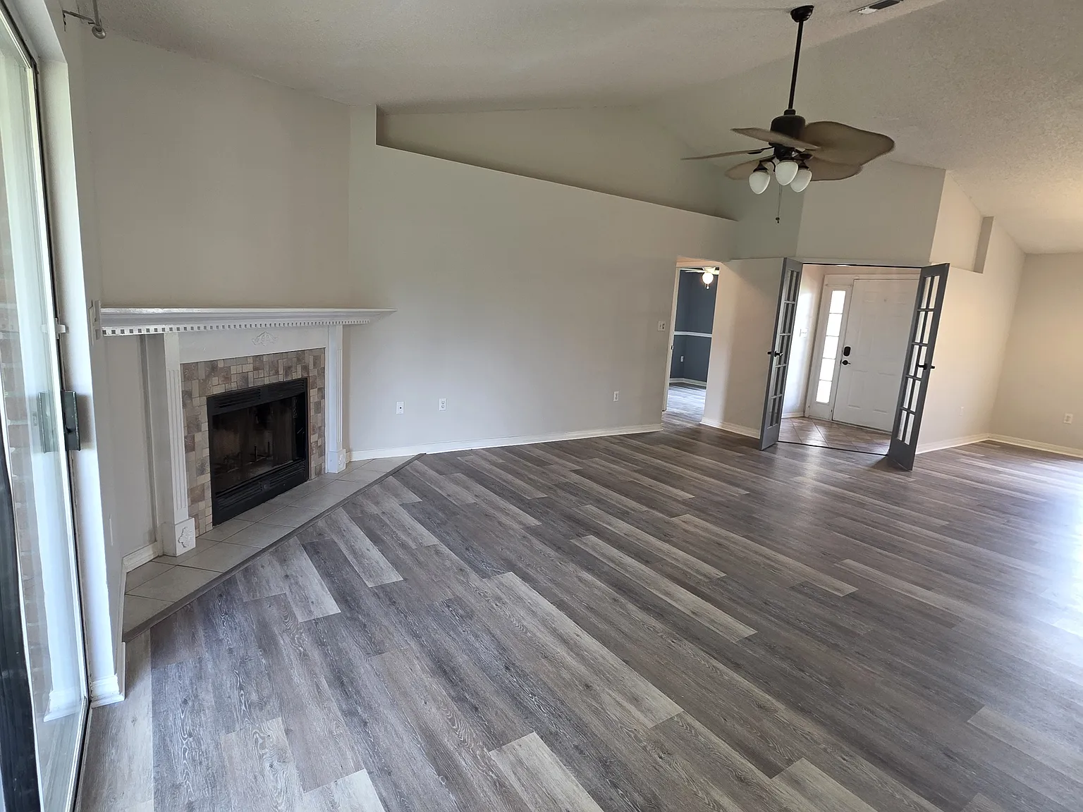 311 Seattle Slew Ct — Photo 4