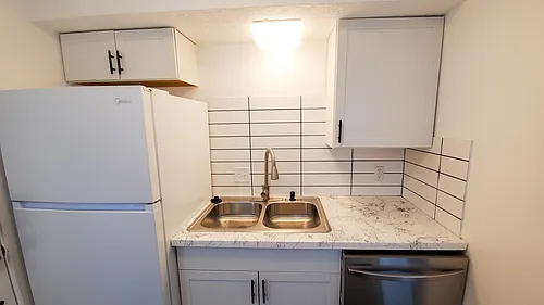 480 Zahn Dr #2 Photo 1