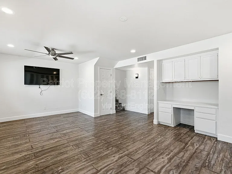 207 E El Caminito Dr — Photo 15