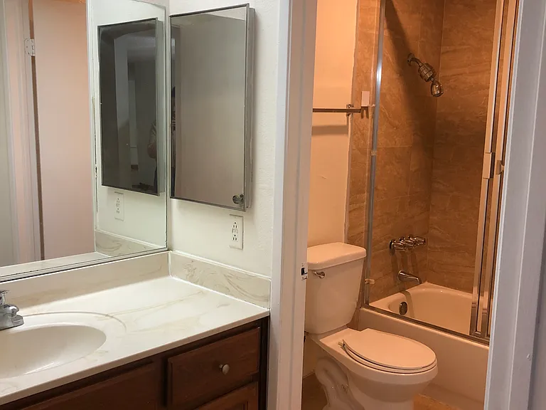 Wilshire Villa — Photo 26