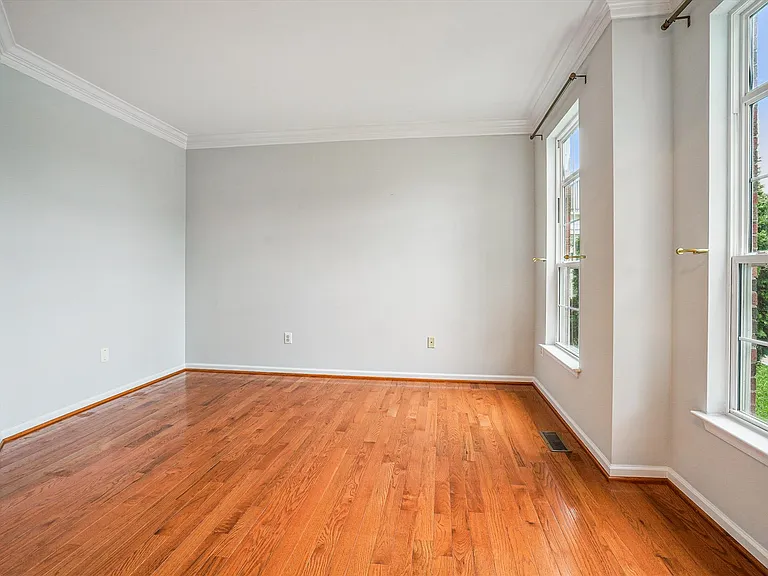 9305 Sumner Lake Blvd — Photo 4