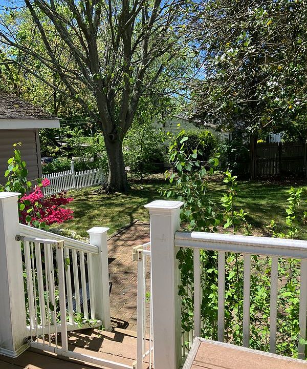 1st image of 27 Marvin Dr