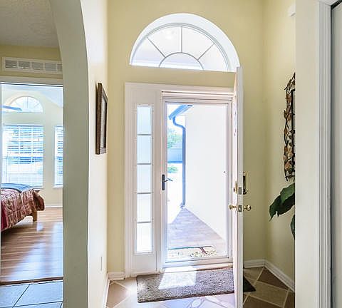 3rd image of 9456 Arbor Oak Ln