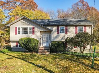 120 Ellis St, Westwood, MA 02090
