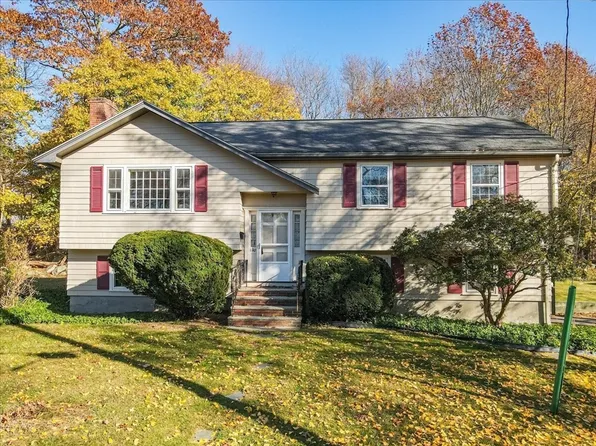 120 Ellis St, Westwood, MA 02090