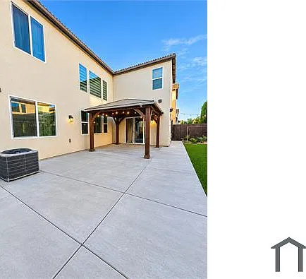 4258 N Rosalia Ave #15