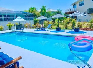 1524 Ridgewood Ln, Sarasota, FL 34231