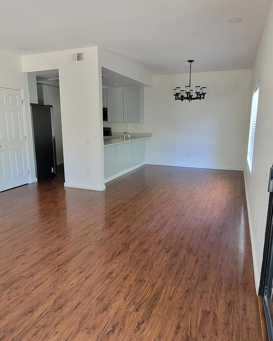 3634 Cheshire Ave — Photo 4