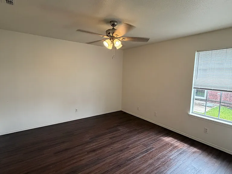 964 S Erika Ave #1 — Photo 9