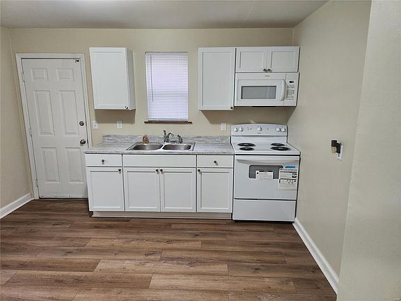3rd image of 2314 Spencer Ave
