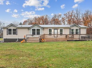 1542 Summers School Rd, Morgantown, WV 26508