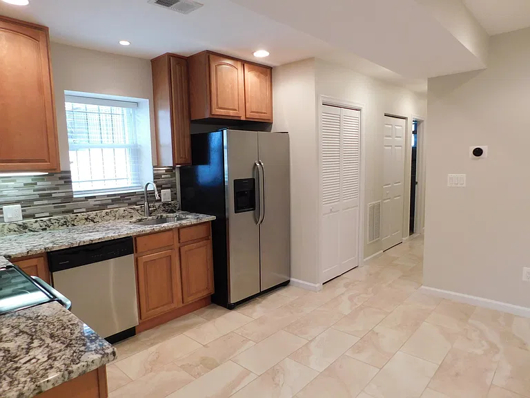 308 Webster St NW #2 — Photo 17