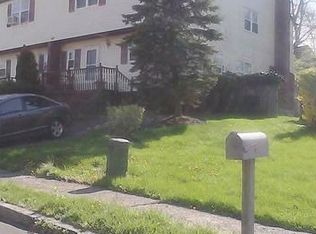 15 Lynn St, Nanuet, NY 10954