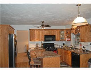 5th image of 1002 Derekton Dr