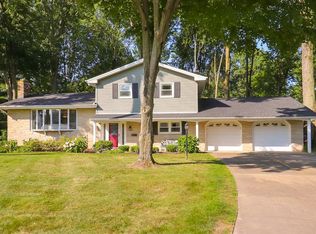 209 Vassar Ave, Elyria, OH 44035