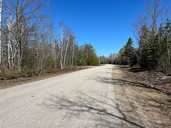 4th image of L-251 252 Pineview Dr