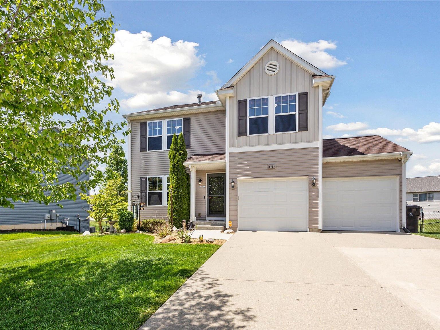 るーん るーん 5753 Nile Dr SW, Wyoming, MI 49418 | Zillow