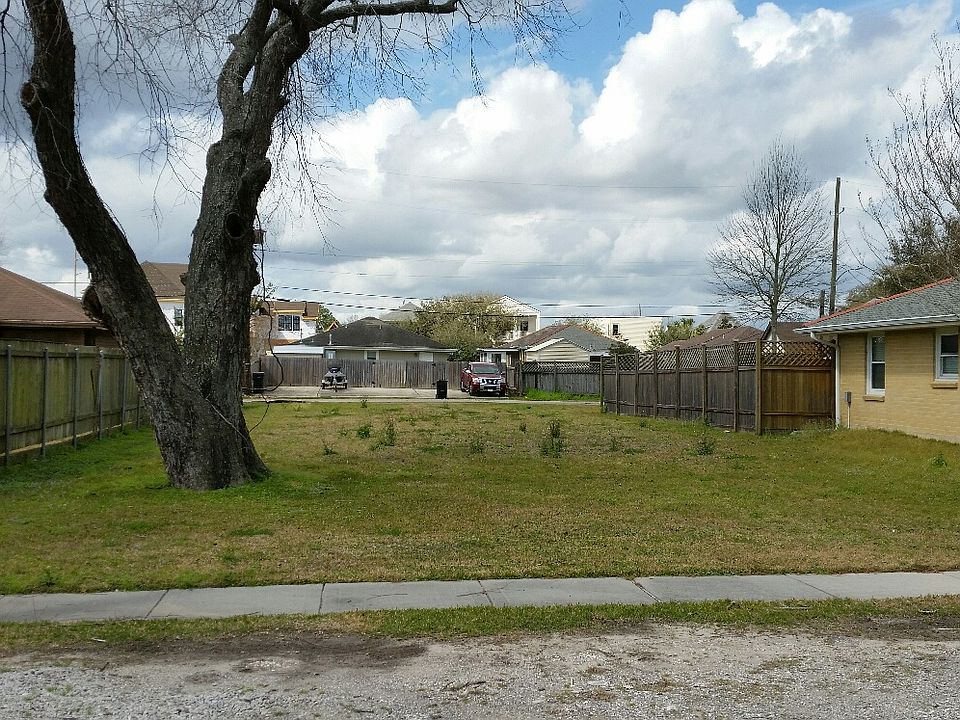1st image of 6118 Orleans Ave. Lakeview