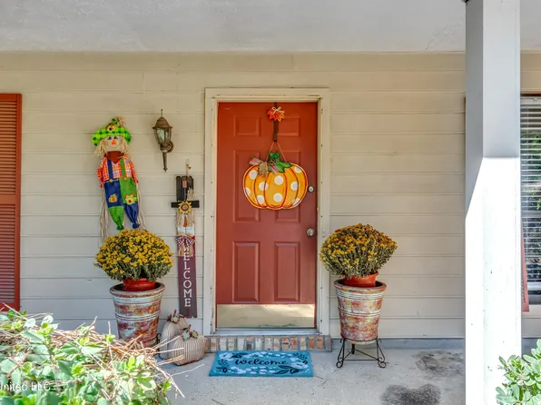 112 Wildwood Ln, Brandon, MS 39047