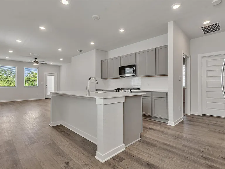 228 Bendecido Loop — Photo 4