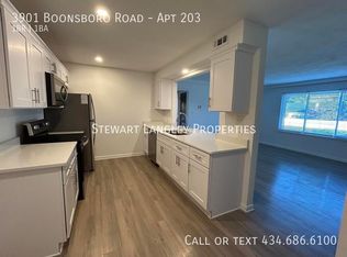 3901 Boonsboro Rd APT 203, Lynchburg, VA 24503