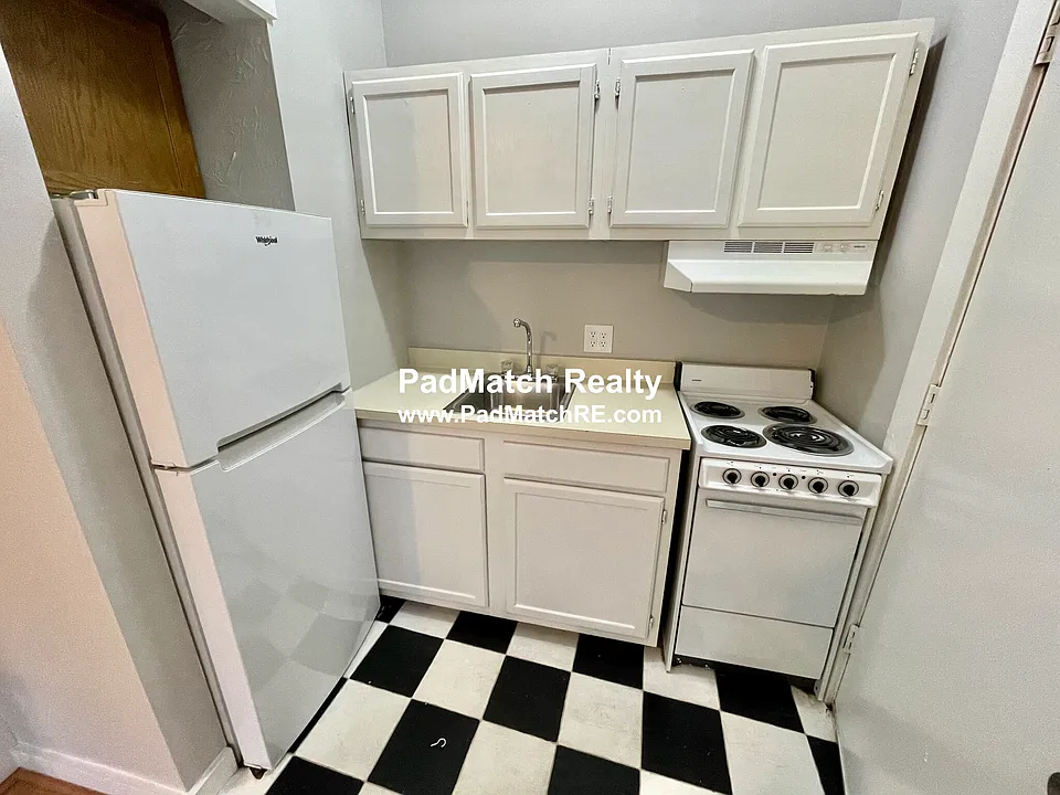 592 Cambridge St #22A
