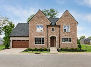 105 Barrington Pl, Powell, OH
