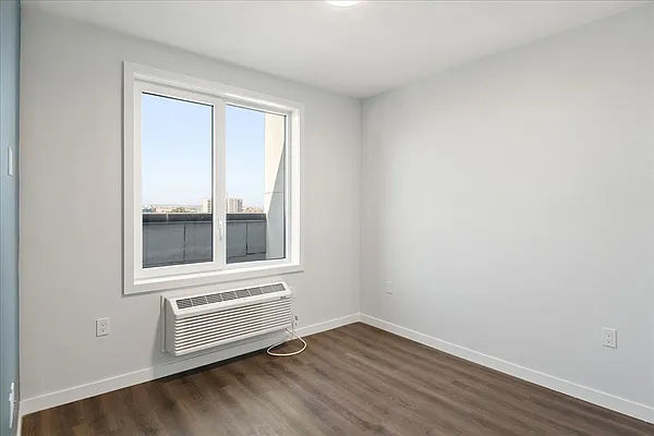 Rented by Elmekies Equities | media 3