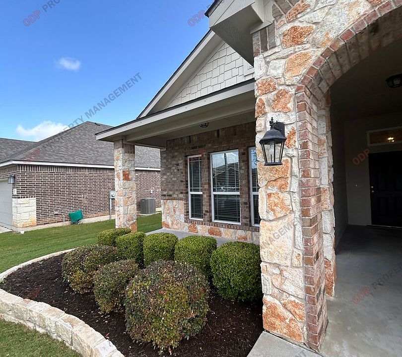 1st image of 516 Cross Dr
