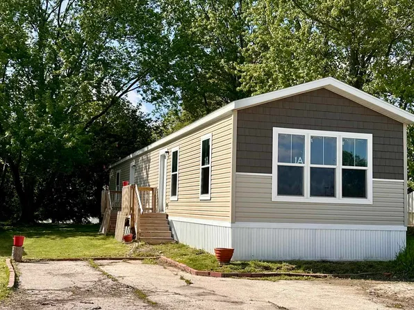 450 N Wall St #1A, Denmark, WI 54208