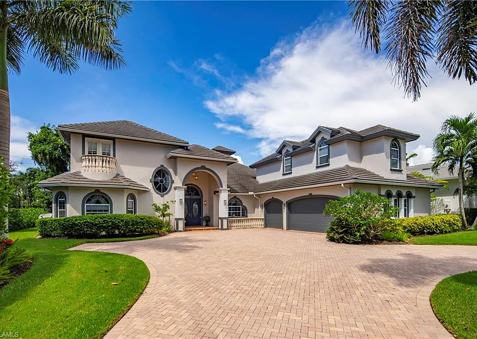 649 Bow Line Dr
