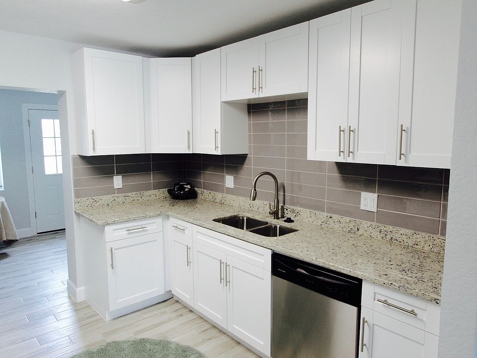 1st image of 836 53rd Ave S
