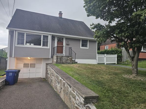 79 Hollywood Ave