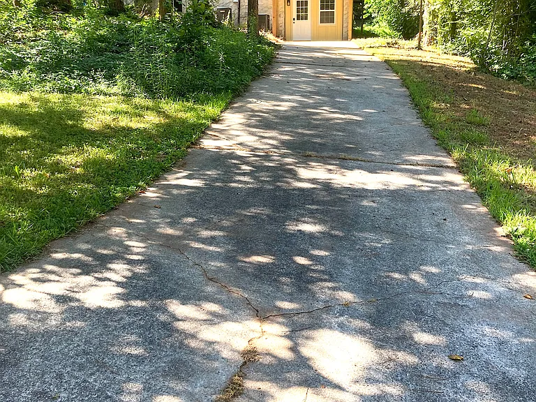 Private Driveway & Parking Pad