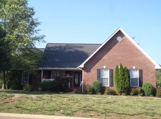 1314 Dreia Dr, Maryville, TN 37801