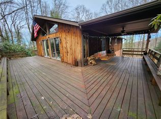 370 Kreinbrook Hill Rd, Mount Pleasant, PA 15666