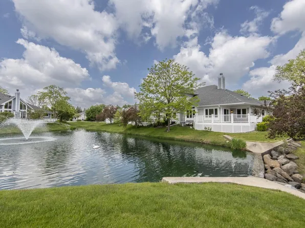 14257 West Waters Edge TRAIL, New Berlin, WI 53151