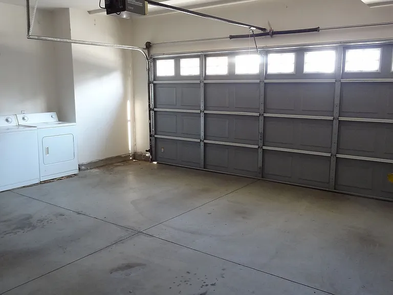 25330 Cole St — Photo 15