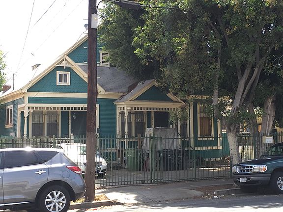 4th image of 1612 W 11th Pl