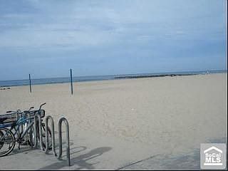 4th image of 222 30th St