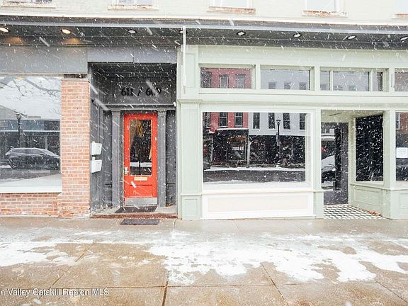 3rd image of 609 Warren St Suite 1