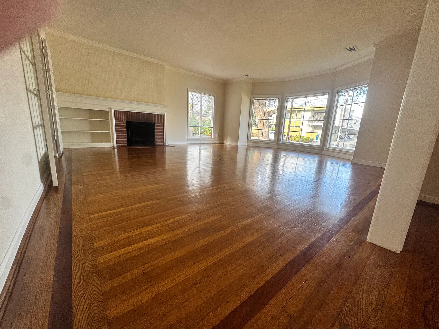 2 bed, 1450 sqft, $4,500 — Photo 3