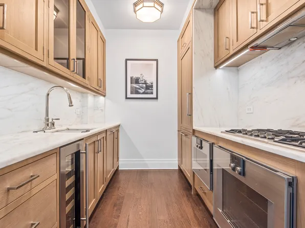 30 Park Place 52C image 3 of 19