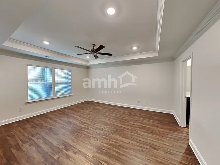 618 Rivermist Dr — Photo 11