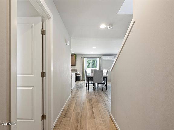 5th image of 510 Chinook Winds Ln