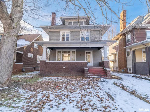 821 N Rebecca Pl, Peoria, IL 61606