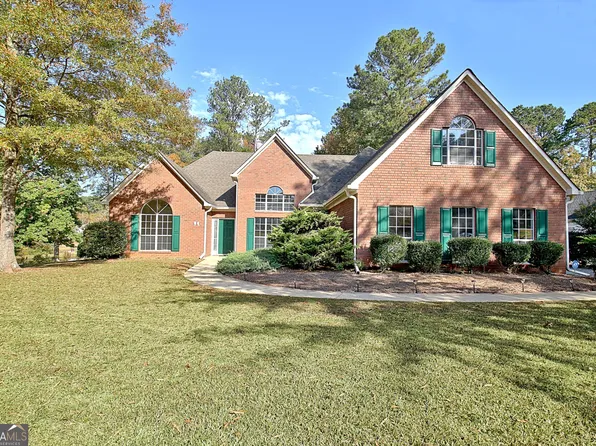74 Princess Cir, Newnan, GA 30265