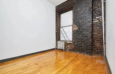 Rented by PocketBroker Inc