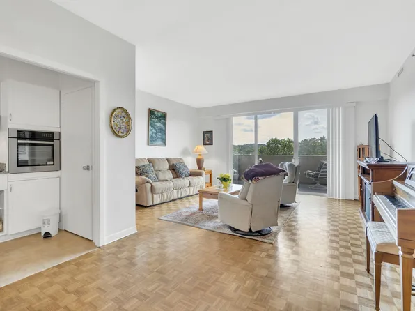 105 Leake Ave APT 63, Nashville, TN 37205